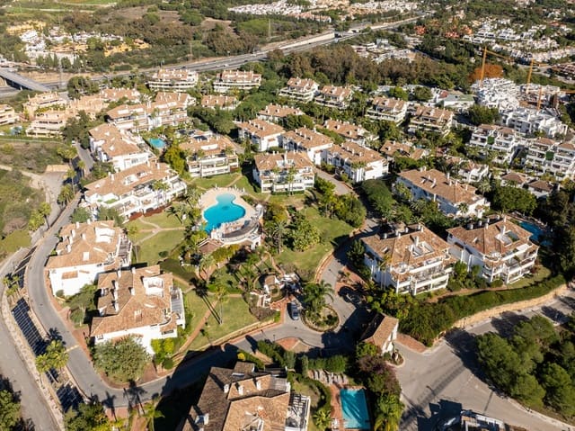 4 slaapkamer Appartement te koop in Golden Mile, Marbella - € 2.450.000 (Ref: 9789953)