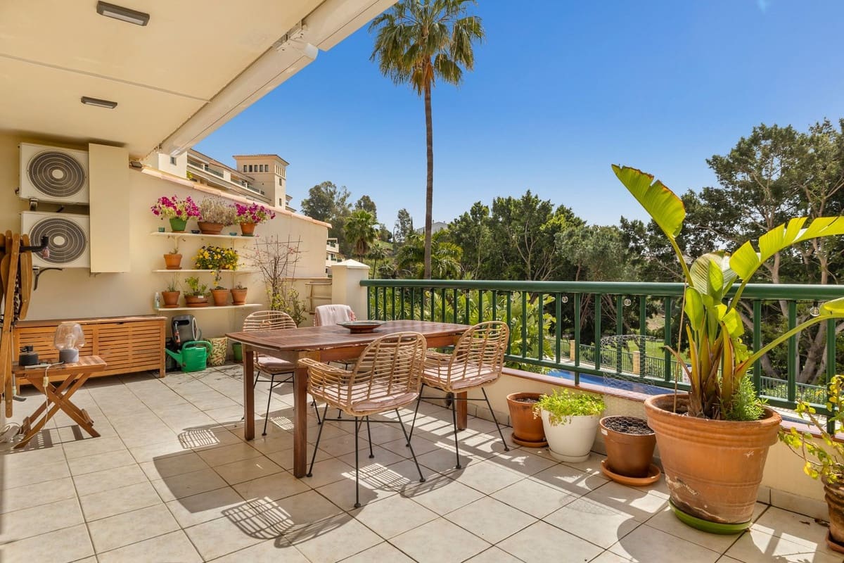 Apartamento de 2 habitaciones en Torrequebrada en venta - 395.000 € (Ref: 9793768)