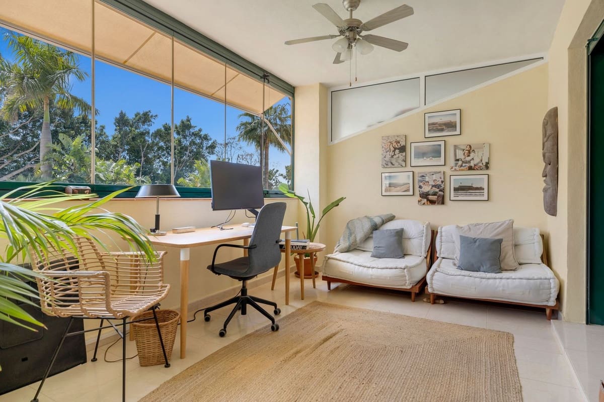 Apartamento de 2 habitaciones en Torrequebrada en venta - 395.000 € (Ref: 9793768)