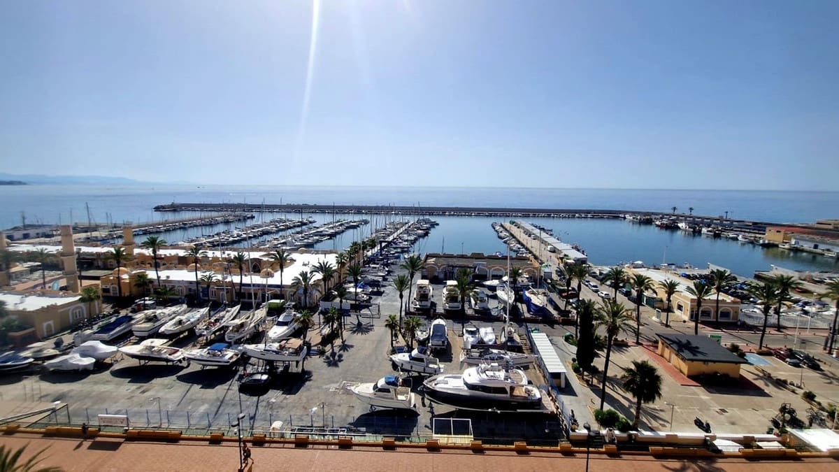 1 soverom Leilighet til salgs i Fuengirola - € 359 000 (Ref: 9793769)