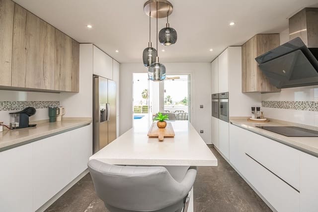 6 chambre Villa/Maison à vendre à Parque Central, Estepona avec garage - 2 250 000 € (Ref: 9793770)