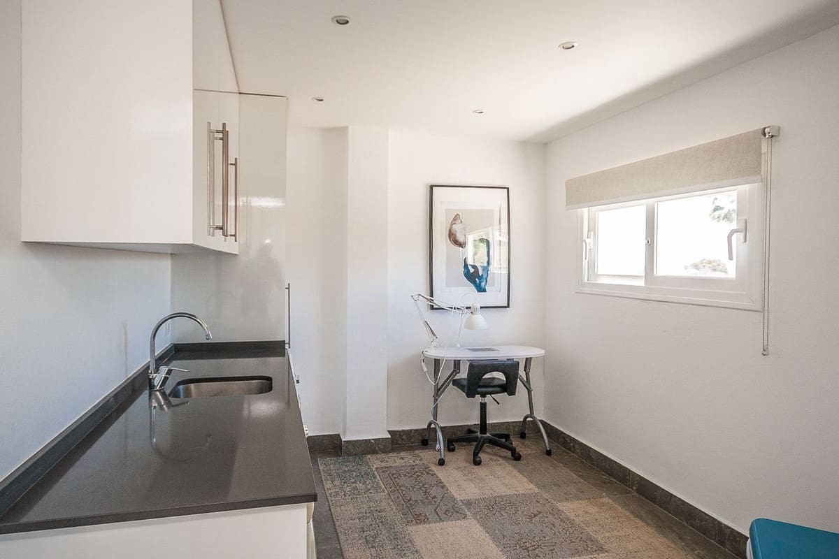 6 chambre Villa/Maison à vendre à Estepona avec garage - 2 250 000 € (Ref: 9793770)