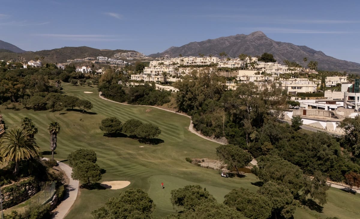 4 slaapkamer Huis te koop in Benahavis - € 1.850.000 (Ref: 9793772)