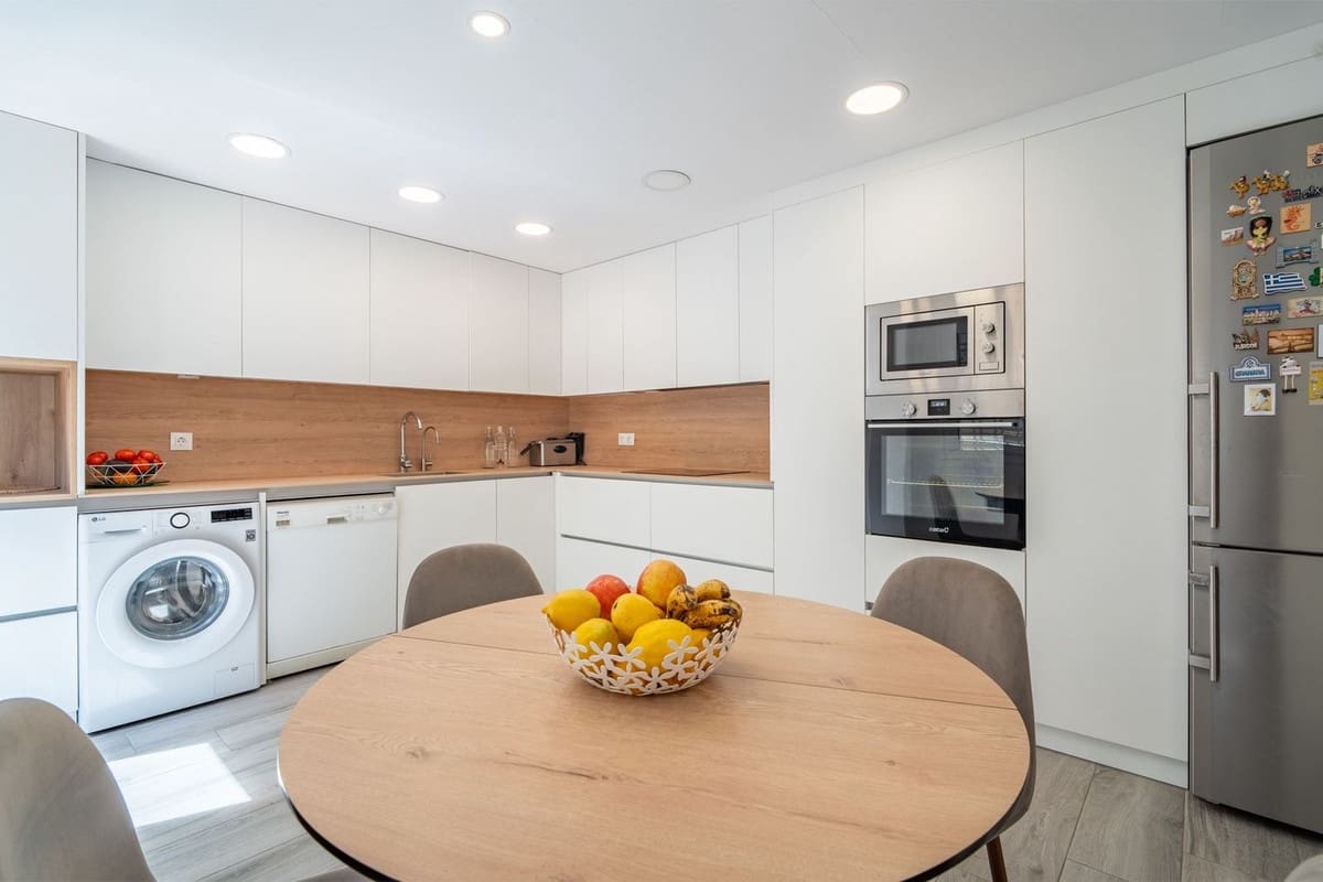 6 soveværelse Byhus til salg i Malaga by - € 1.375.000 (Ref: 9795945)