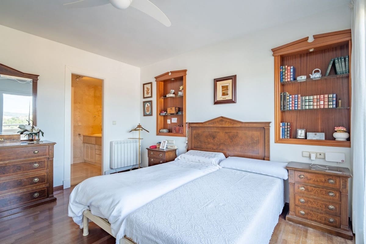 6 soveværelse Byhus til salg i Malaga by - € 1.375.000 (Ref: 9795945)