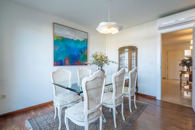 6 soveværelse Byhus til salg i Parque Clavero, Málaga by - € 1.375.000 (Ref: 9795945)