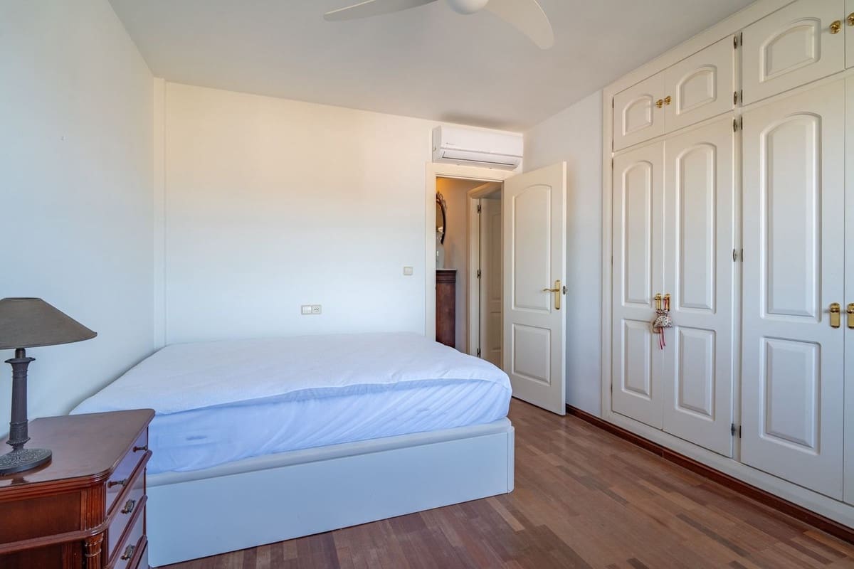 6 soveværelse Byhus til salg i Malaga by - € 1.375.000 (Ref: 9795945)