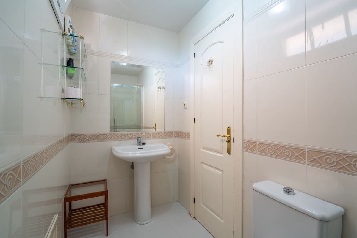 6 soveværelse Byhus til salg i Malaga by - € 1.375.000 (Ref: 9795945)