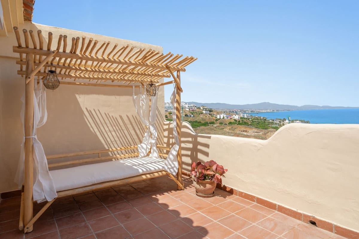 3 soverom Penthouse til salgs i Bahia de Casares med garasje - € 410 000 (Ref: 9795946)