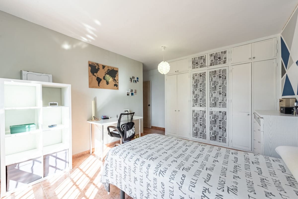 4 makuuhuone Omakotitalo myytävänä paikassa Mijas - 350 000 € (Ref: 9795948)