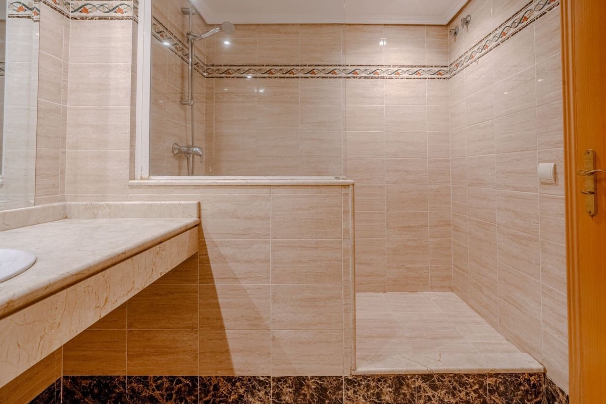 3 sypialnia Finka/Dom wiejski na sprzedaż w New Golden Mile - 550 000 € (Ref: 9795949)