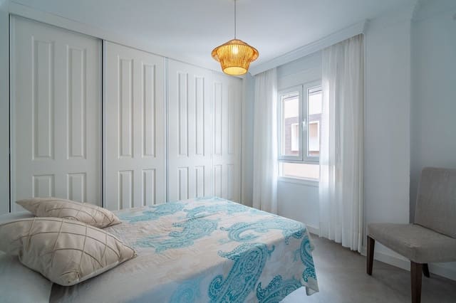 4 Zimmer Apartment zu verkaufen in La Malagueta, Málaga Stadt - 720.000 € (Ref: 9798472)