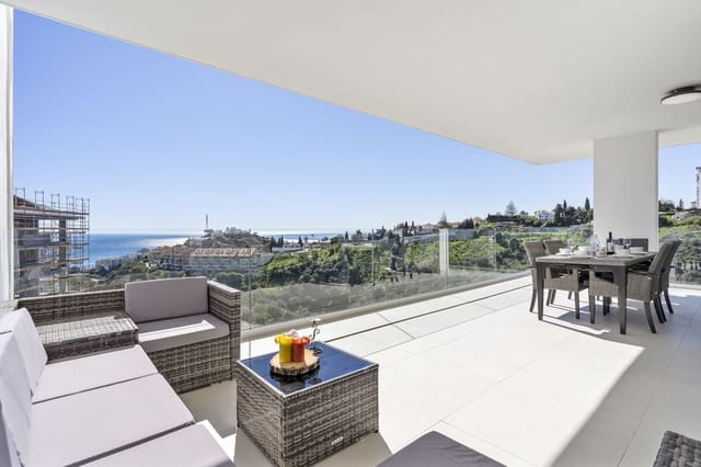 3 sovrum Lägenhet till salu i Castillo Sohail, Fuengirola med garage - 699 000 € (Ref: 9800276)