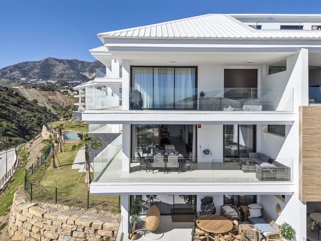 3 sovrum Lägenhet till salu i Castillo Sohail, Fuengirola med garage - 699 000 € (Ref: 9800276)