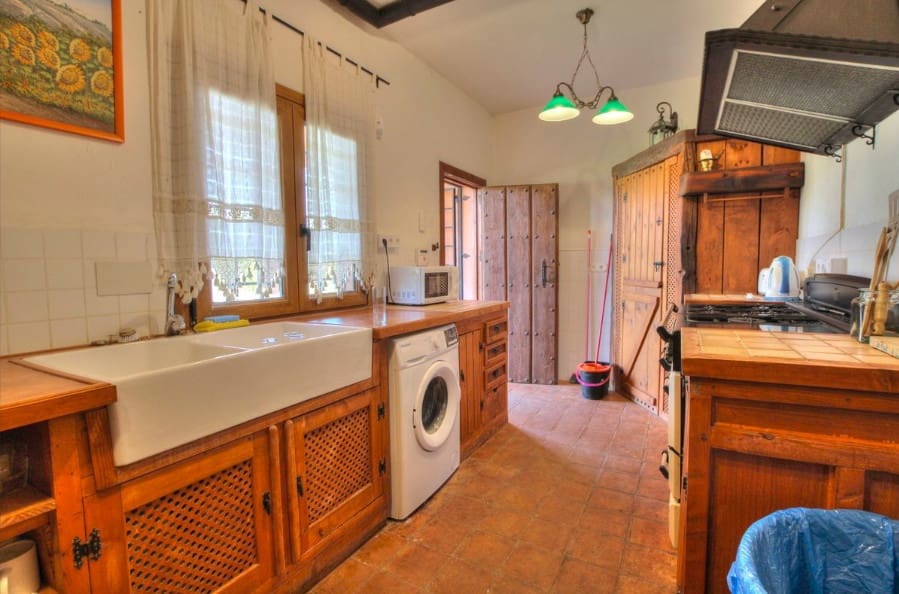 4 sovrum Finca/Hus på landet till salu i Entrerrios - 1 195 000 € (Ref: 9800277)