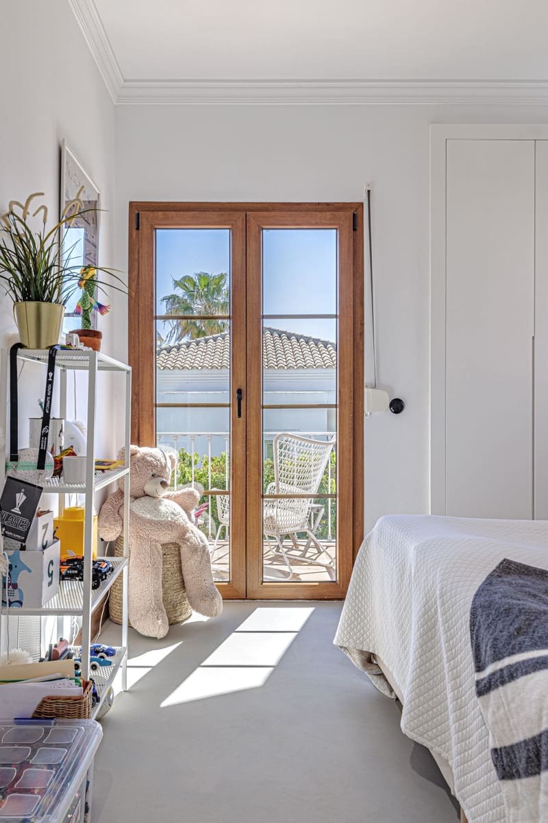 4 Zimmer Villa zu verkaufen in Estepona - 1.690.000 € (Ref: 9800278)