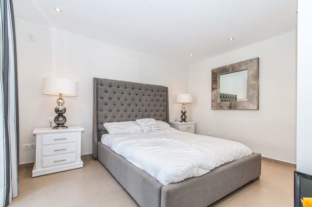 4 soveværelse Penthouse til salg i Elviria, Marbella med garage - € 1.595.000 (Ref: 9800279)