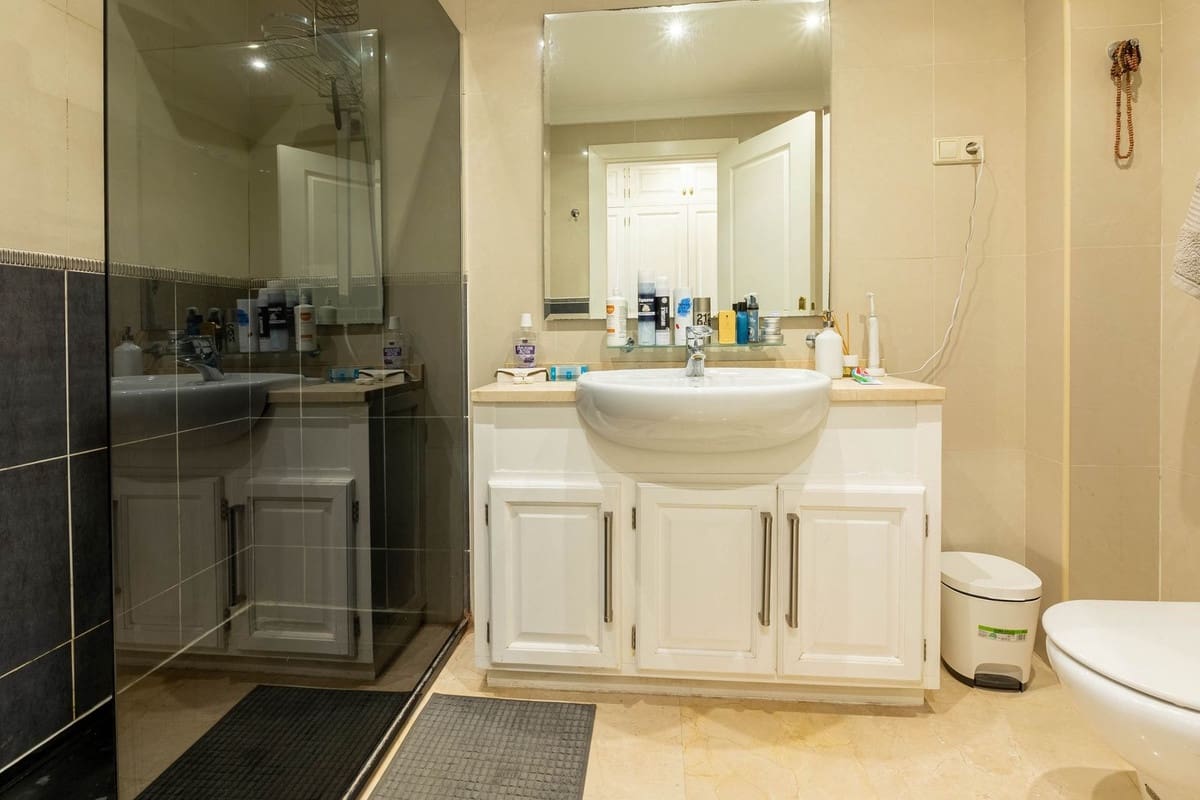 Apartamento de 2 habitaciones en La Cala Hills en venta con garaje - 325.000 € (Ref: 9800280)