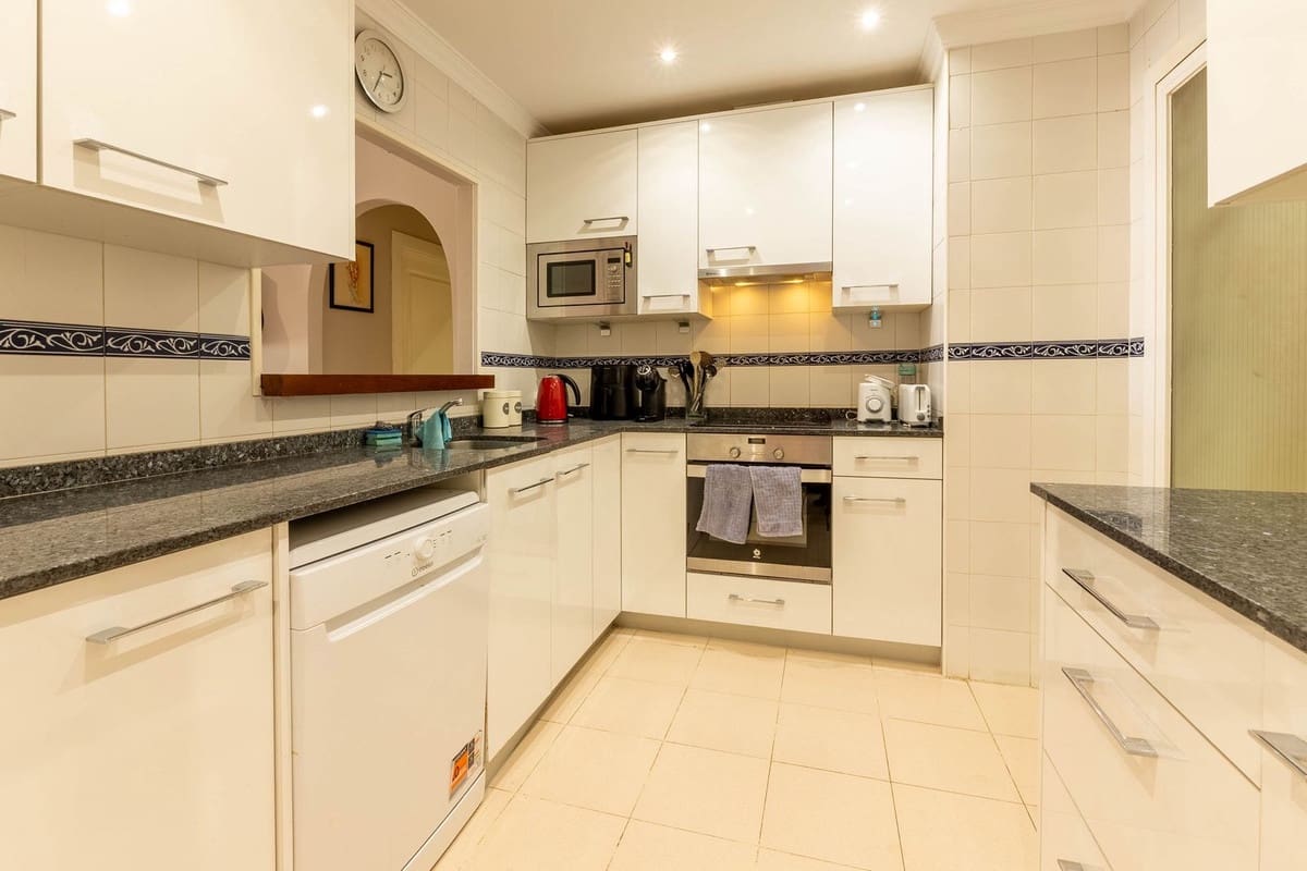 Apartamento de 2 habitaciones en La Cala Hills en venta con garaje - 325.000 € (Ref: 9800280)