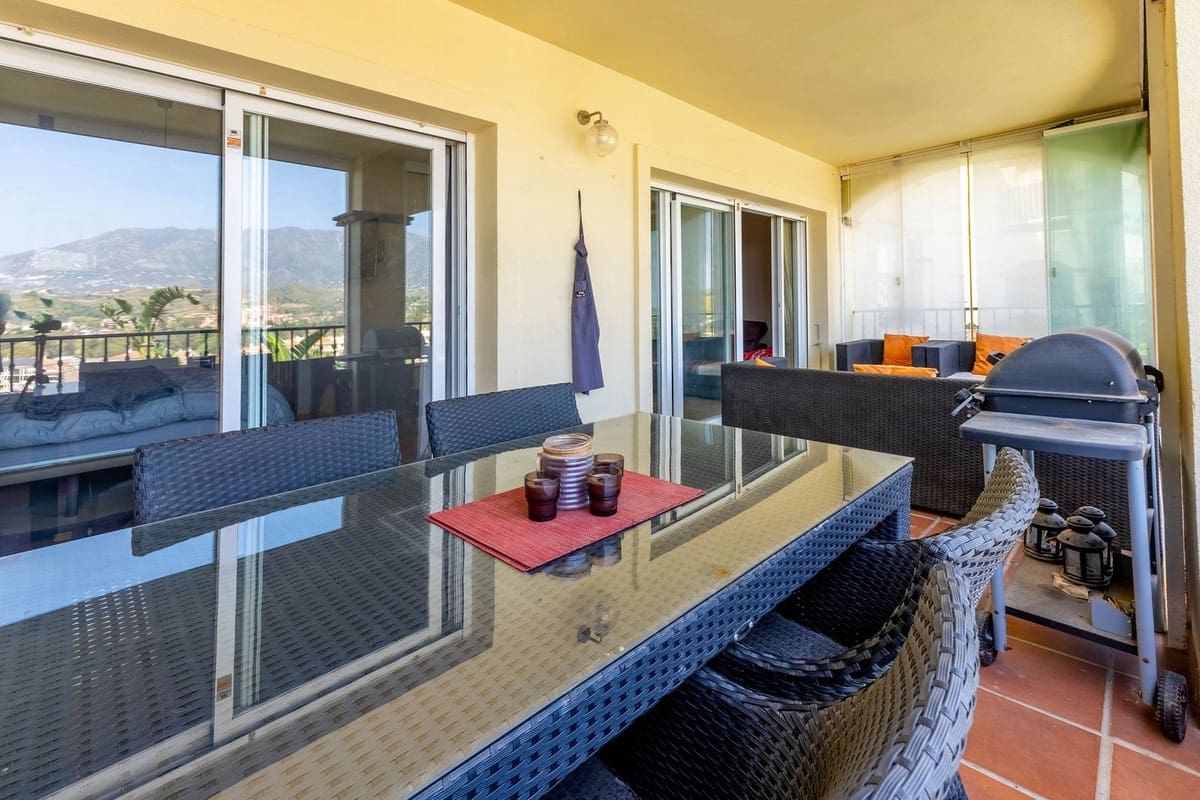 Apartamento de 2 habitaciones en La Cala Hills en venta con garaje - 325.000 € (Ref: 9800280)