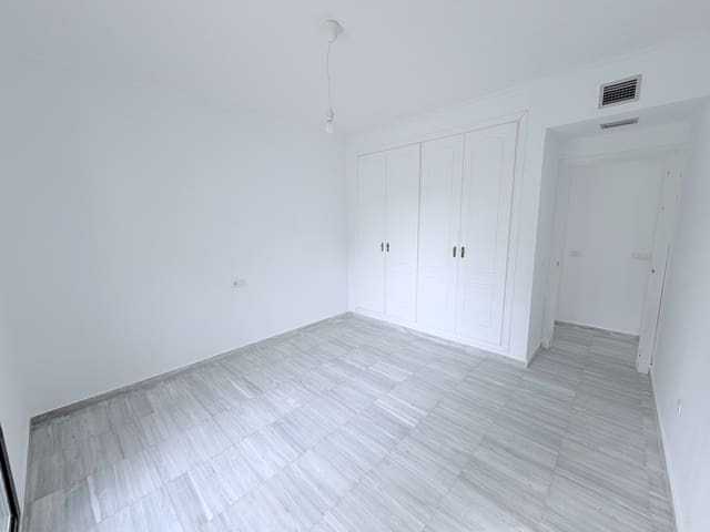 2 quarto Apartamento para venda em Alhaurín Golf, Alhaurín el Grande com garagem - 289 000 € (Ref: 9805561)