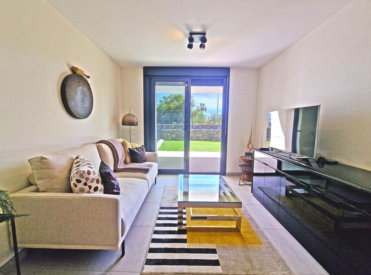 2 bedroom Apartment for sale in La Cala de Mijas with garage - € 445,000 (Ref: 9805562)