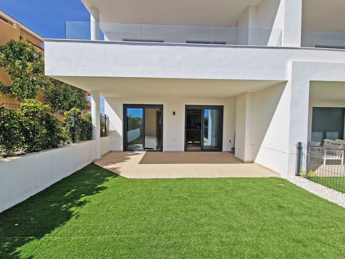 2 bedroom Apartment for sale in La Cala de Mijas with garage - € 445,000 (Ref: 9805562)