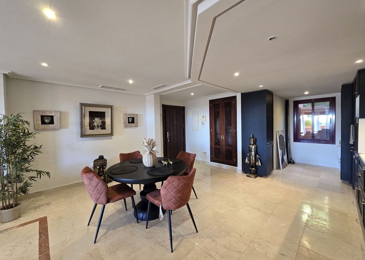 2 Zimmer Apartment zu verkaufen in La Mairena mit Garage - 439.000 € (Ref: 9805563)