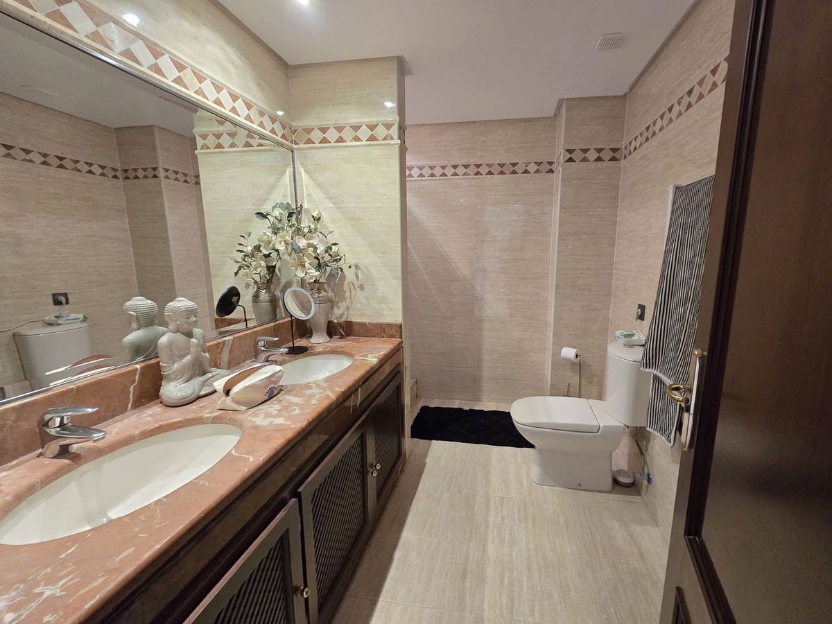 2 Zimmer Apartment zu verkaufen in La Mairena mit Garage - 439.000 € (Ref: 9805563)