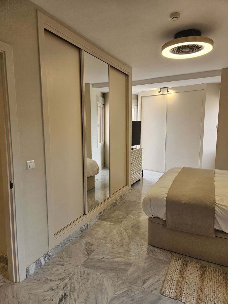 2 bedroom Penthouse for sale in Alhaurin de la Torre with garage - € 799,000 (Ref: 9805564)