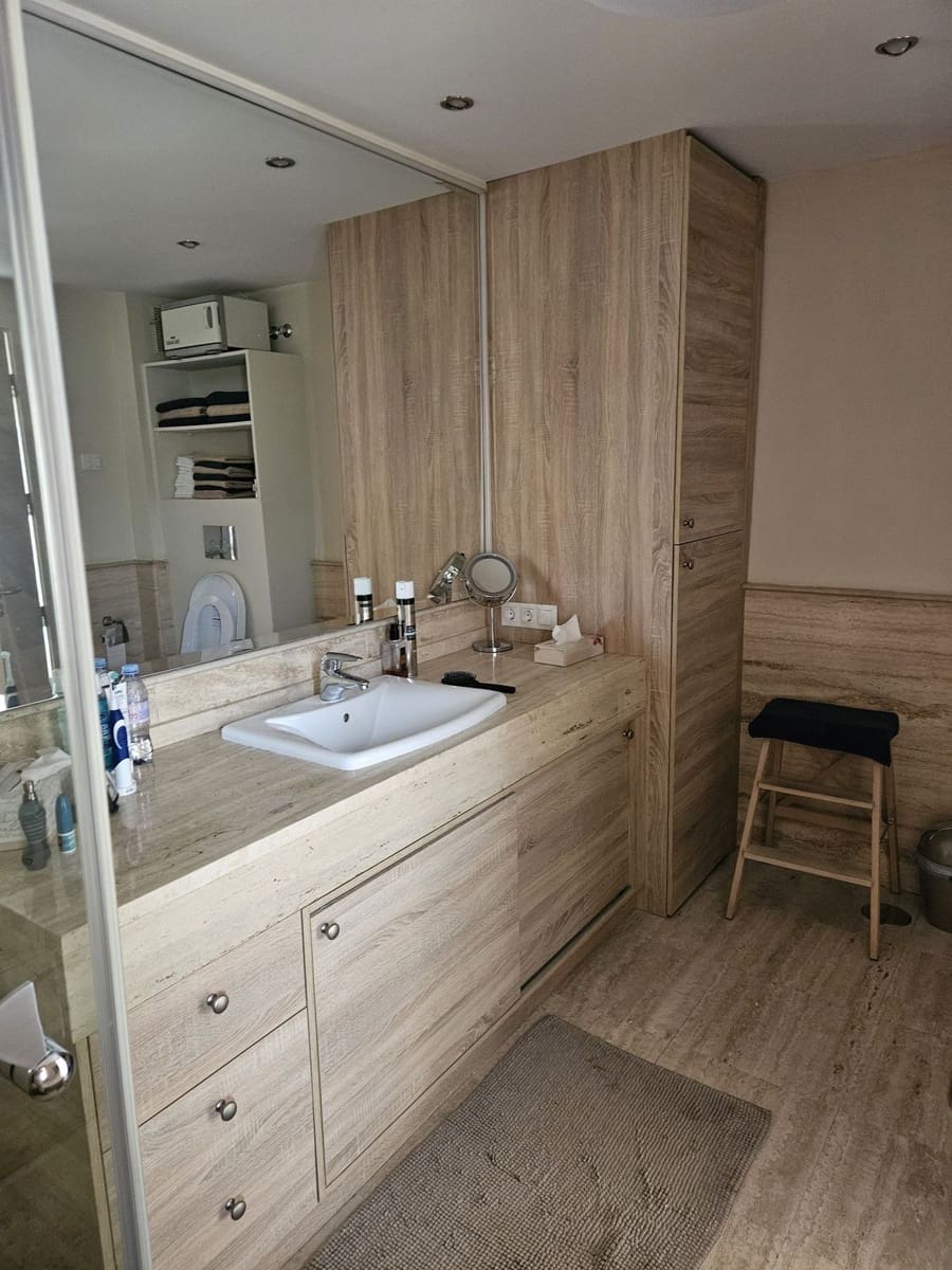 2 bedroom Penthouse for sale in Alhaurin de la Torre with garage - € 799,000 (Ref: 9805564)