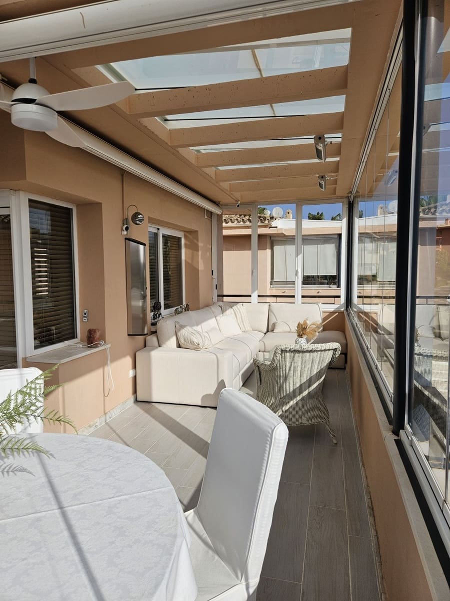 2 bedroom Penthouse for sale in Alhaurin de la Torre with garage - € 799,000 (Ref: 9805564)