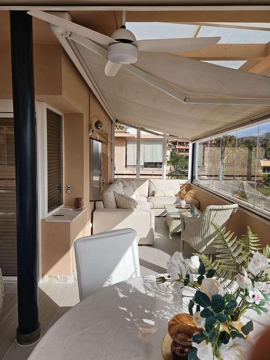 2 bedroom Penthouse for sale in Alhaurin de la Torre with garage - € 799,000 (Ref: 9805564)