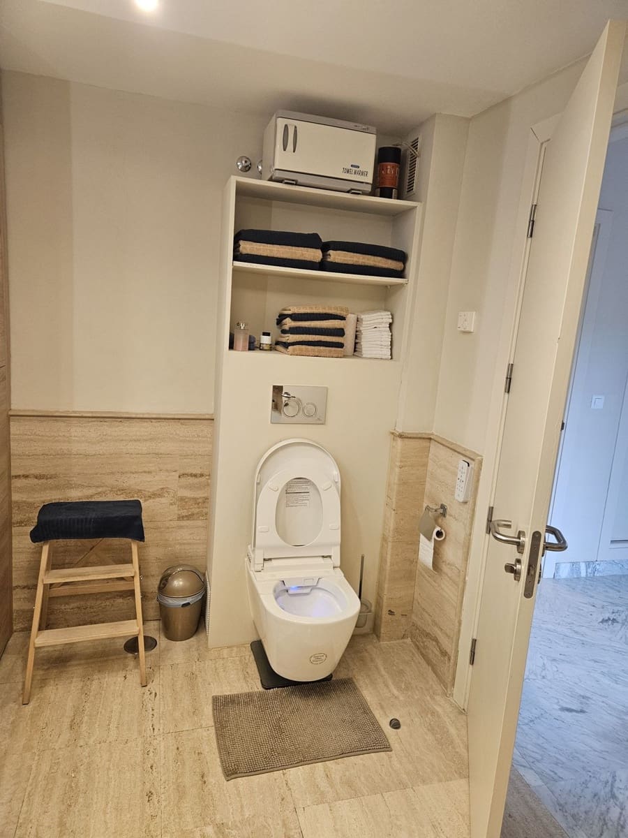 2 bedroom Penthouse for sale in Alhaurin de la Torre with garage - € 799,000 (Ref: 9805564)