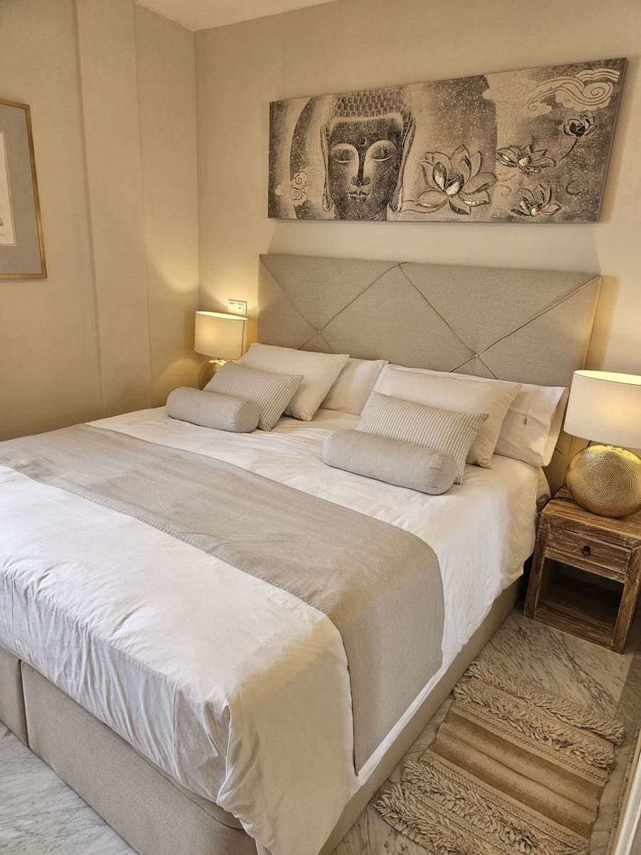 2 bedroom Penthouse for sale in Alhaurin de la Torre with garage - € 799,000 (Ref: 9805564)