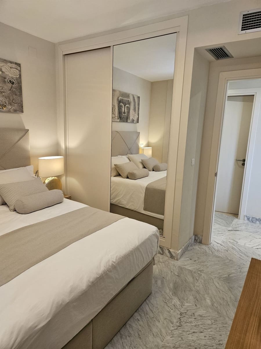 2 bedroom Penthouse for sale in Alhaurin de la Torre with garage - € 799,000 (Ref: 9805564)