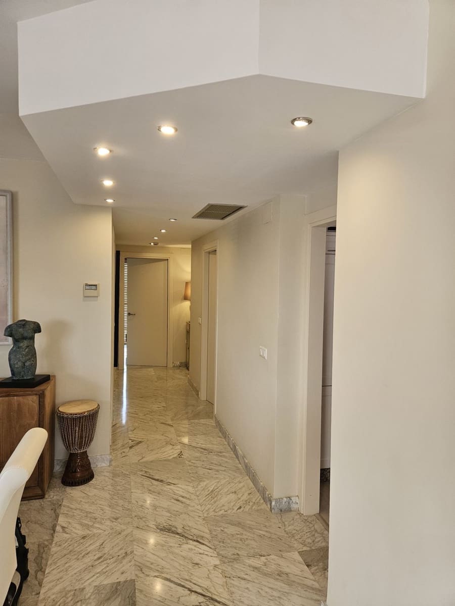 2 bedroom Penthouse for sale in Alhaurin de la Torre with garage - € 799,000 (Ref: 9805564)