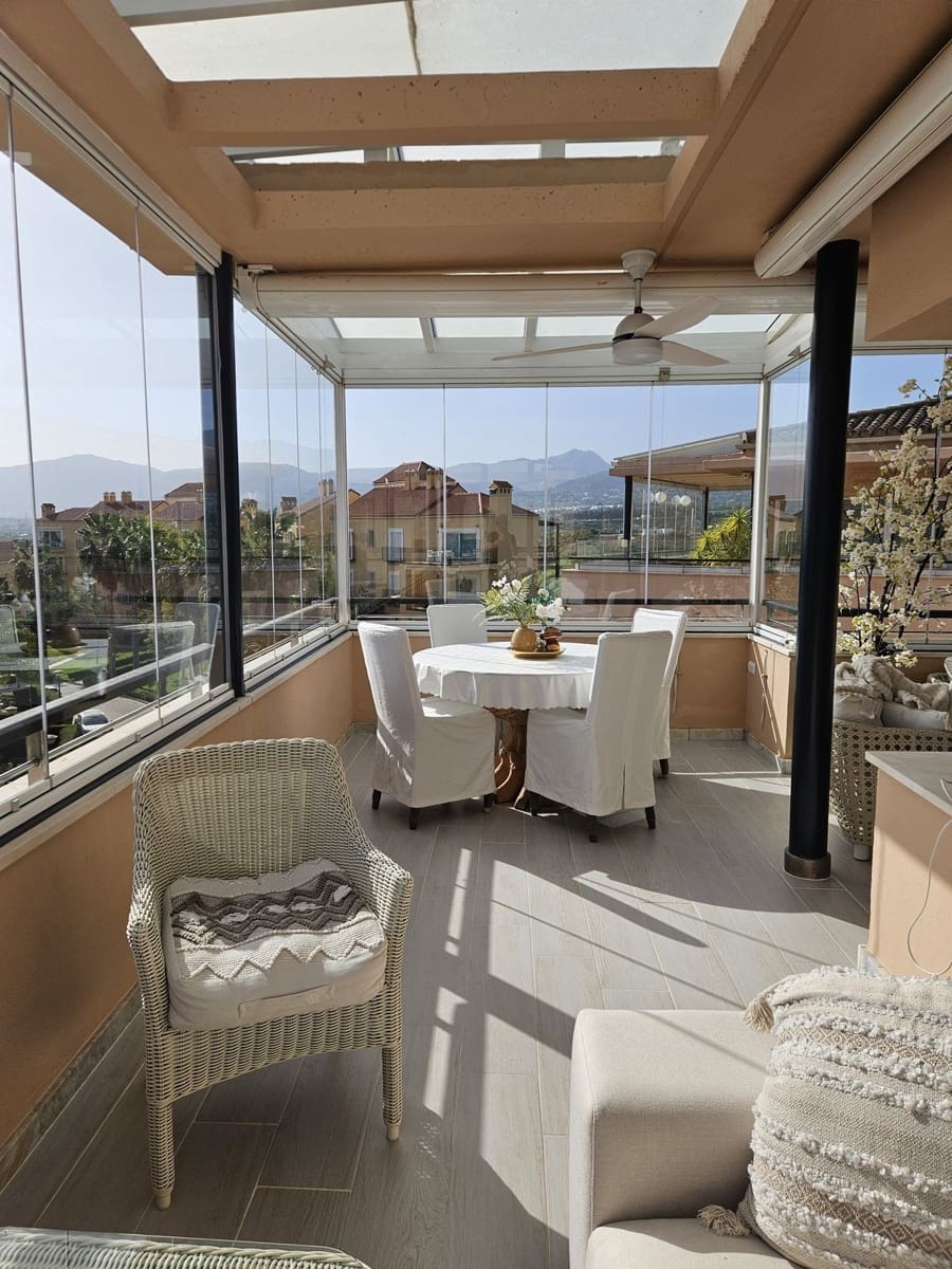 2 bedroom Penthouse for sale in Alhaurin de la Torre with garage - € 799,000 (Ref: 9805564)