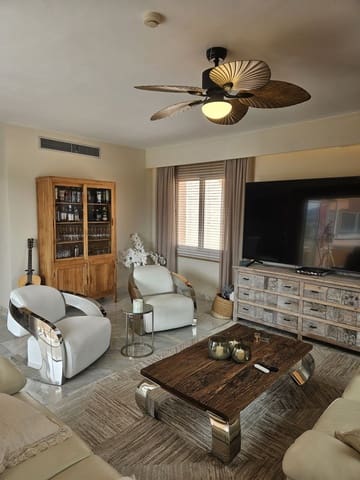 2 bedroom Penthouse for sale in Alhaurín de la Torre with garage - € 799,000 (Ref: 9805564)