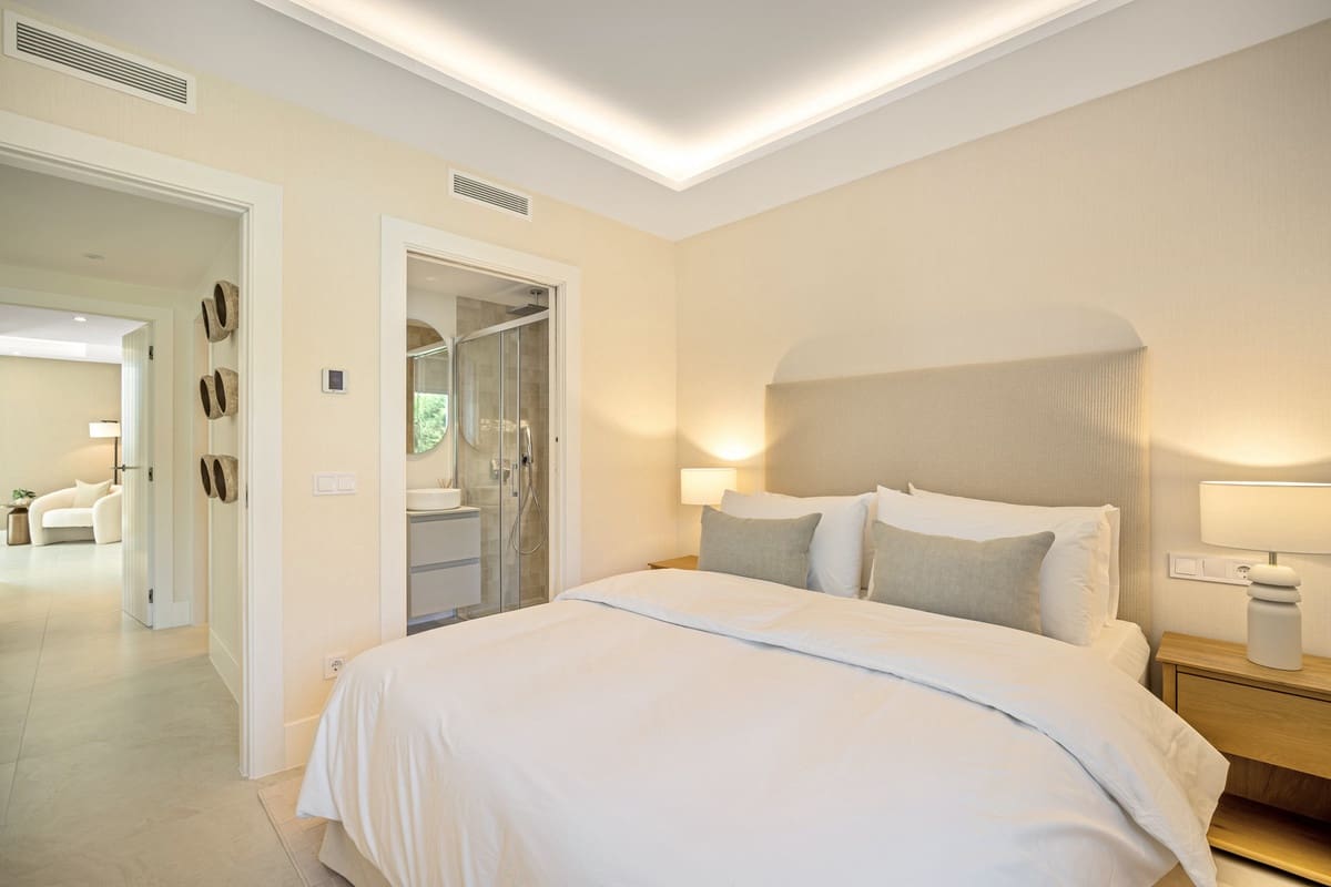 4 quarto Casa em Banda para venda em La Quinta - 1 795 000 € (Ref: 9805565)