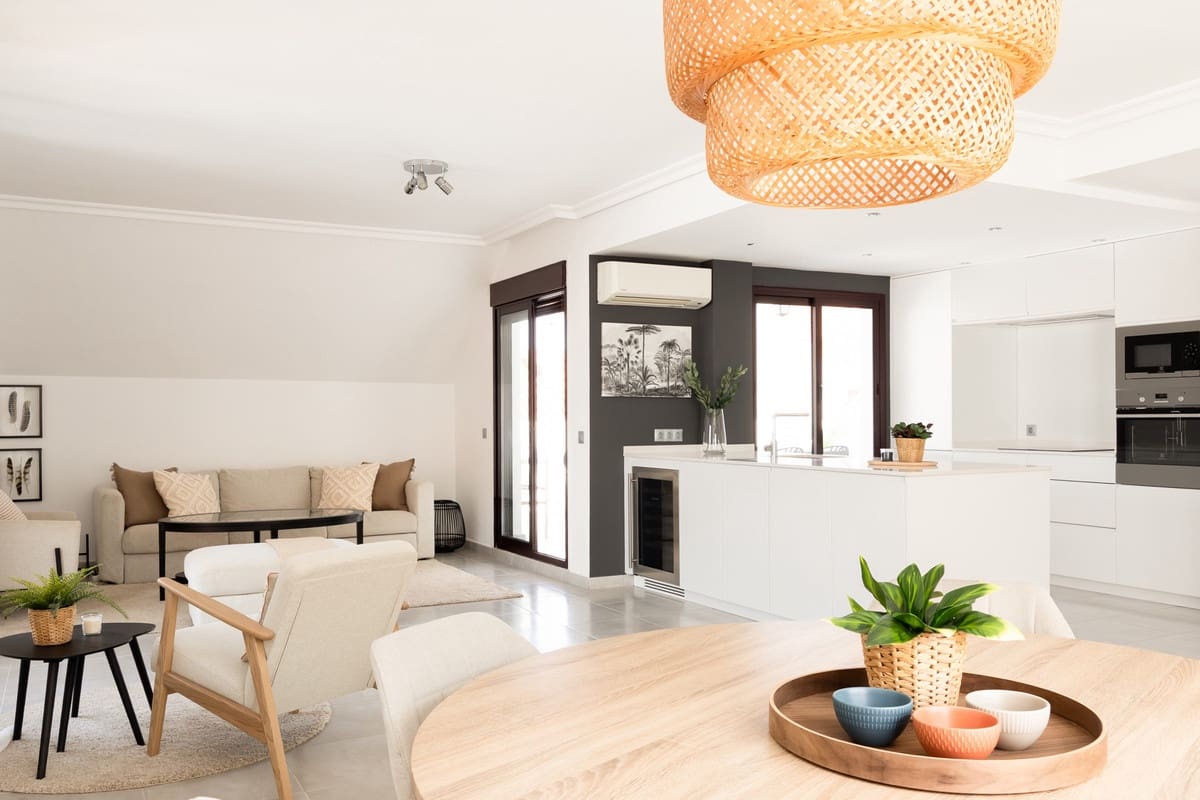 4 sovrum Takvåning till salu i Nueva Andalucia - 1 050 000 € (Ref: 9805568)