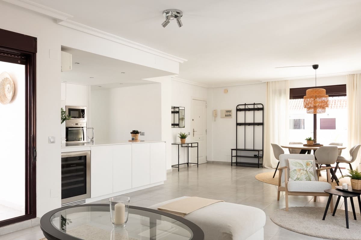 4 sovrum Takvåning till salu i Nueva Andalucia - 1 050 000 € (Ref: 9805568)