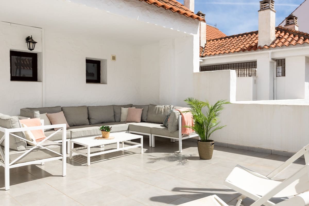 4 sovrum Takvåning till salu i Nueva Andalucia - 1 050 000 € (Ref: 9805568)