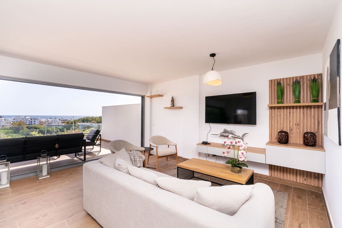 2 soveværelse Lejlighed til salg i Estepona med garage - € 575.000 (Ref: 9807430)