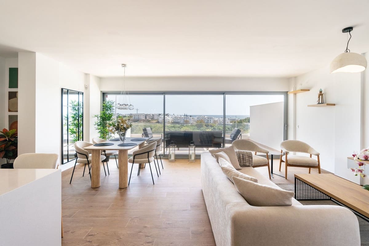 2 soveværelse Lejlighed til salg i Estepona med garage - € 575.000 (Ref: 9807430)