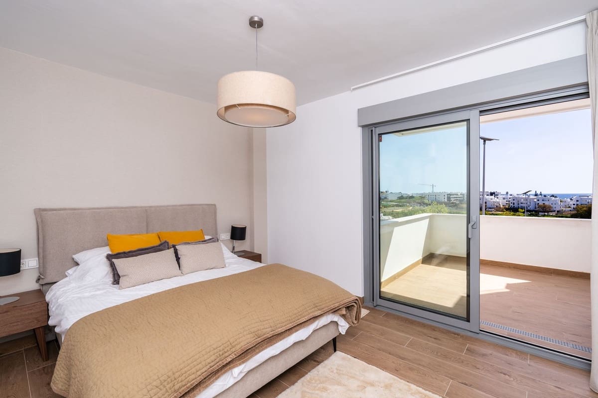 2 soveværelse Lejlighed til salg i Estepona med garage - € 575.000 (Ref: 9807430)