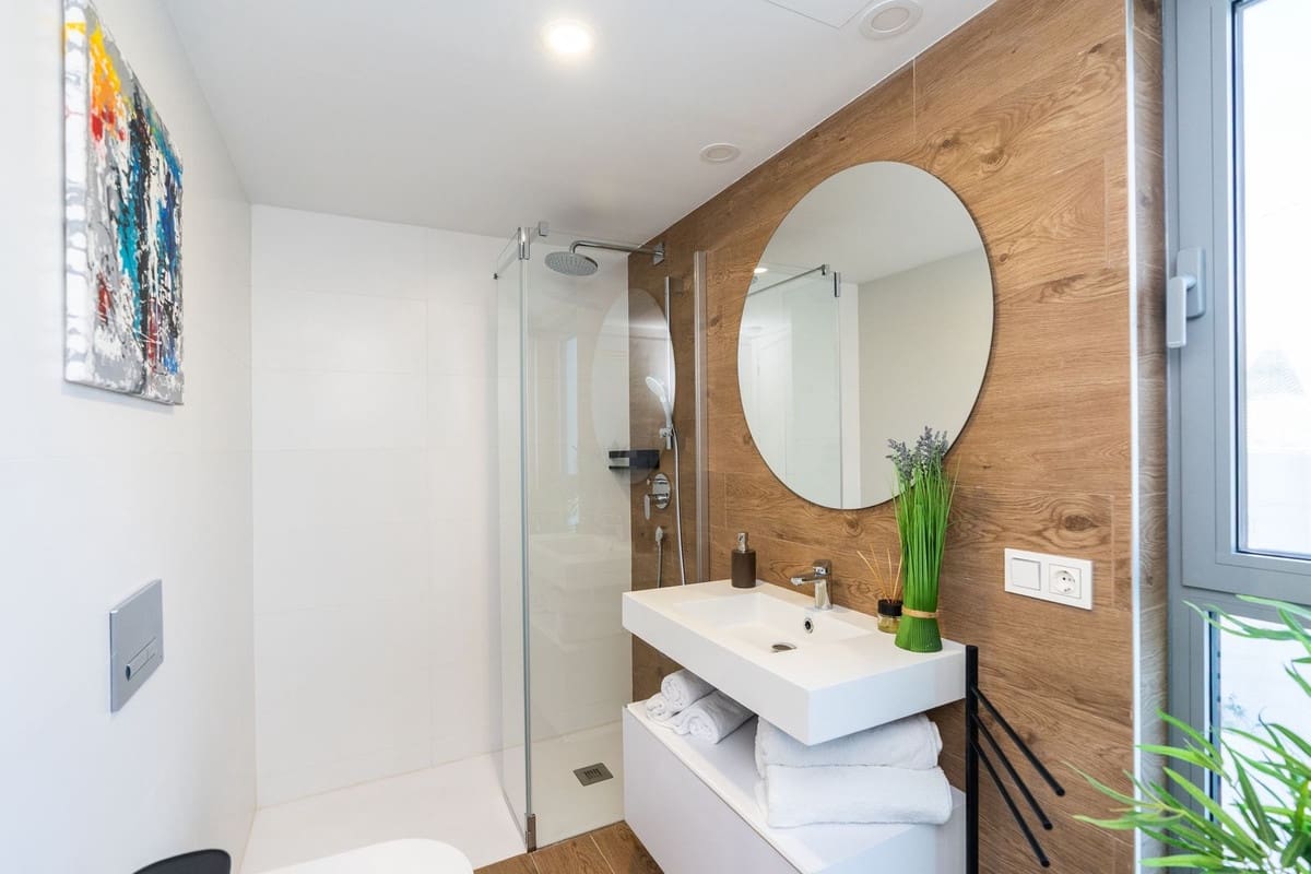 2 soveværelse Lejlighed til salg i Estepona med garage - € 575.000 (Ref: 9807430)