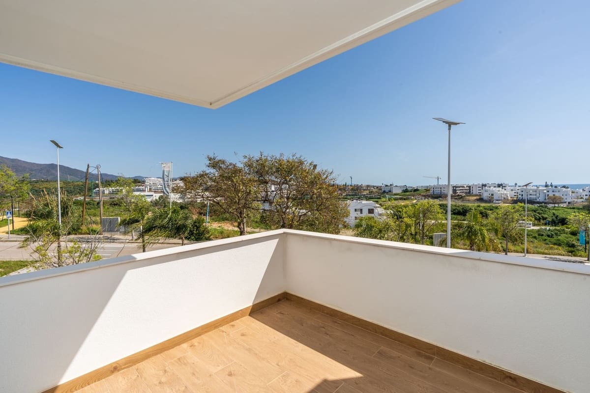 2 soveværelse Lejlighed til salg i Estepona med garage - € 575.000 (Ref: 9807430)