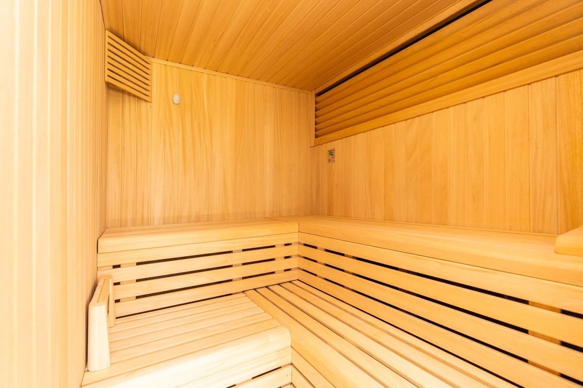 2 soveværelse Lejlighed til salg i Estepona med garage - € 575.000 (Ref: 9807430)