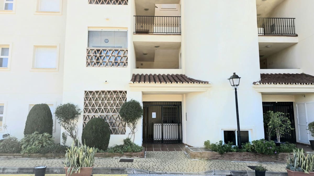 2 Zimmer Apartment zu verkaufen in La Cala Hills mit Garage - 329.000 € (Ref: 9807436)